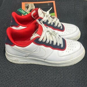 Air Force 1 '07 LV8 'Double Layer - Obsidian Red'